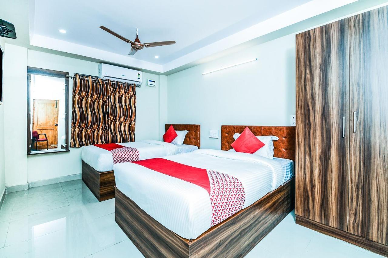 Oyo 26559 Renuka Hotels Visakhapatnam Esterno foto