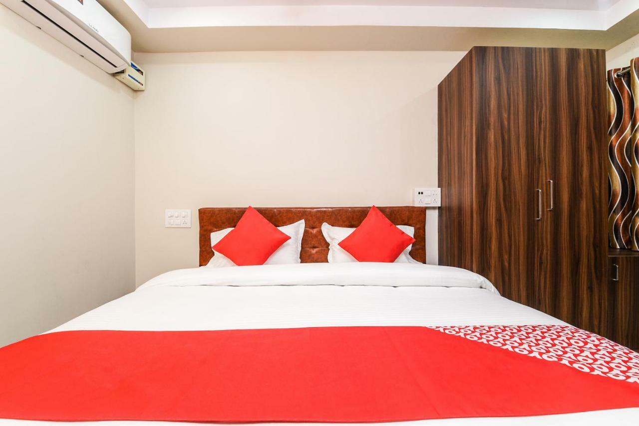 Oyo 26559 Renuka Hotels Visakhapatnam Esterno foto